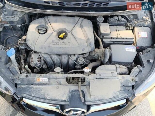 Черный Хендай Элантра, объемом двигателя 2 л и пробегом 93 тыс. км за 10600 $, фото 7 на Automoto.ua