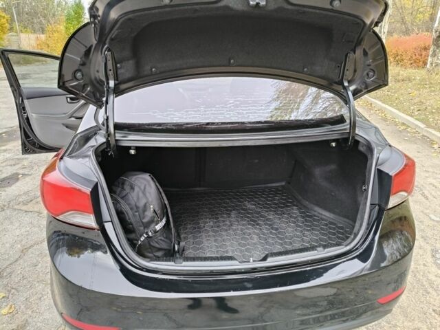 Хендай Елантра 2014 у Запоріжжя на Automoto.ua Чорний Хендай Елантра, об'ємом двигуна 1.8 л та пробігом 180 тис. км за 8800 $, фото 9 на Automoto.ua