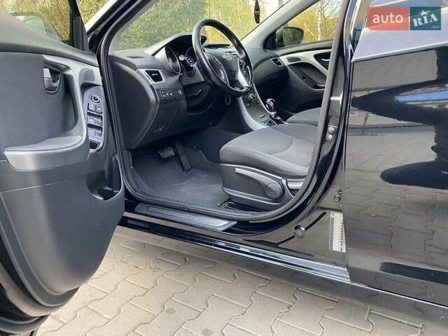 Чорний Хендай Елантра, об'ємом двигуна 1.8 л та пробігом 180 тис. км за 10250 $, фото 43 на Automoto.ua