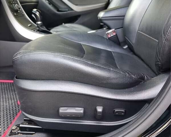 Черный Хендай Элантра, объемом двигателя 2 л и пробегом 93 тыс. км за 10600 $, фото 15 на Automoto.ua