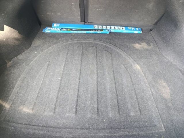 Черный Хендай Элантра, объемом двигателя 2 л и пробегом 93 тыс. км за 10600 $, фото 5 на Automoto.ua