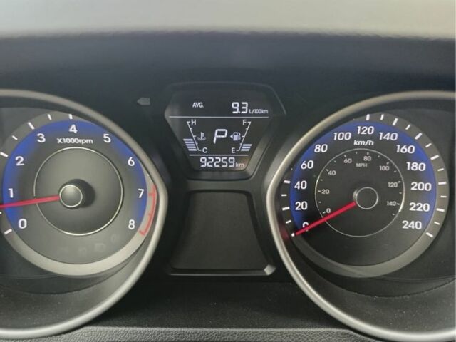 Черный Хендай Элантра, объемом двигателя 2 л и пробегом 93 тыс. км за 10600 $, фото 10 на Automoto.ua