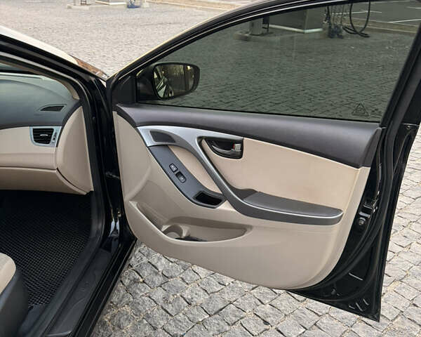 Чорний Хендай Елантра, об'ємом двигуна 1.8 л та пробігом 84 тис. км за 11000 $, фото 20 на Automoto.ua