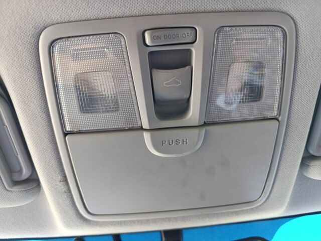 Черный Хендай Элантра, объемом двигателя 2 л и пробегом 93 тыс. км за 10600 $, фото 20 на Automoto.ua