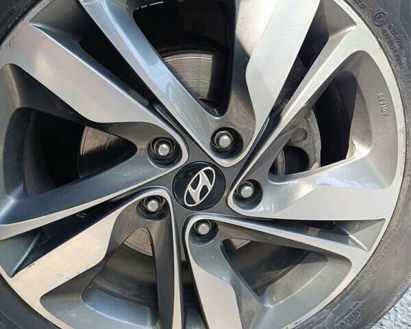 Черный Хендай Элантра, объемом двигателя 2 л и пробегом 93 тыс. км за 10600 $, фото 8 на Automoto.ua