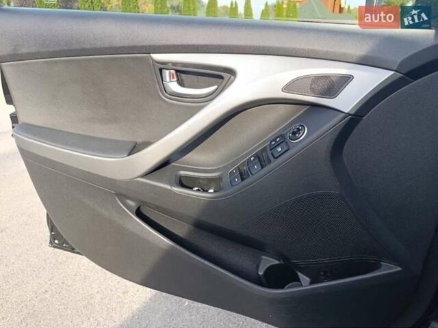 Черный Хендай Элантра, объемом двигателя 2 л и пробегом 93 тыс. км за 10600 $, фото 14 на Automoto.ua