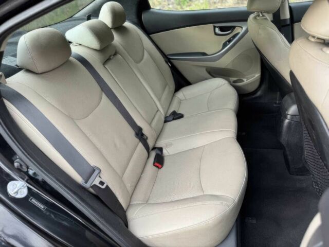 Чорний Хендай Елантра, об'ємом двигуна 1.8 л та пробігом 71 тис. км за 5500 $, фото 11 на Automoto.ua