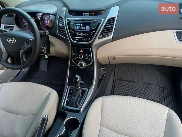 Чорний Хендай Елантра, об'ємом двигуна 1.8 л та пробігом 158 тис. км за 8900 $, фото 2 на Automoto.ua