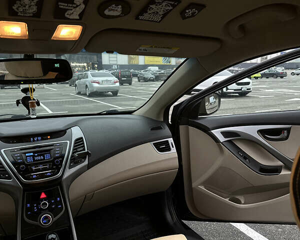 Черный Хендай Элантра, объемом двигателя 1.8 л и пробегом 200 тыс. км за 9500 $, фото 77 на Automoto.ua