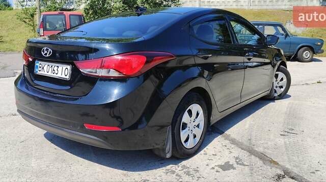 Черный Хендай Элантра, объемом двигателя 1.8 л и пробегом 250 тыс. км за 8500 $, фото 5 на Automoto.ua
