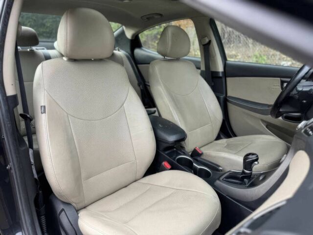 Чорний Хендай Елантра, об'ємом двигуна 1.8 л та пробігом 71 тис. км за 5500 $, фото 8 на Automoto.ua