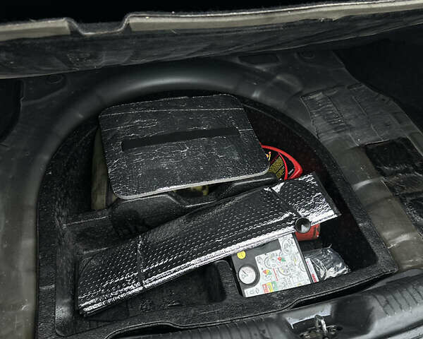 Черный Хендай Элантра, объемом двигателя 1.8 л и пробегом 200 тыс. км за 9500 $, фото 44 на Automoto.ua