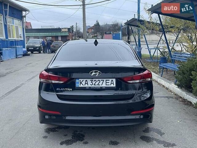 Черный Хендай Элантра, объемом двигателя 2 л и пробегом 232 тыс. км за 9200 $, фото 16 на Automoto.ua