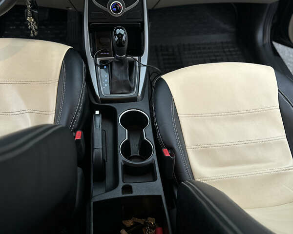 Черный Хендай Элантра, объемом двигателя 1.8 л и пробегом 200 тыс. км за 9500 $, фото 76 на Automoto.ua