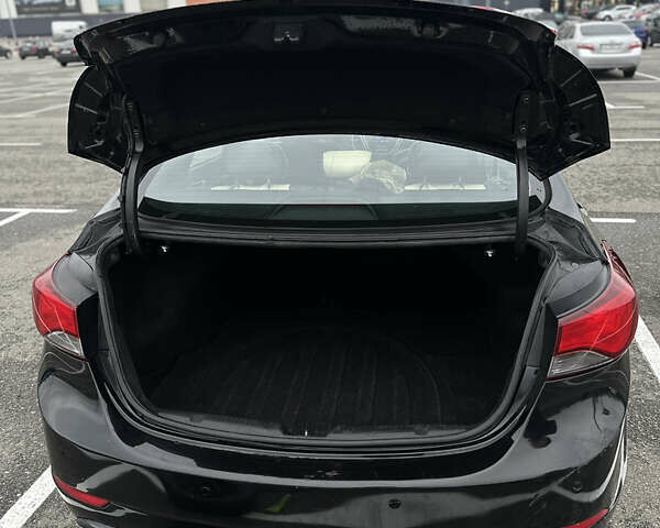 Черный Хендай Элантра, объемом двигателя 1.8 л и пробегом 200 тыс. км за 9500 $, фото 40 на Automoto.ua