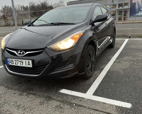 Черный Хендай Элантра, объемом двигателя 1.8 л и пробегом 200 тыс. км за 9500 $, фото 2 на Automoto.ua