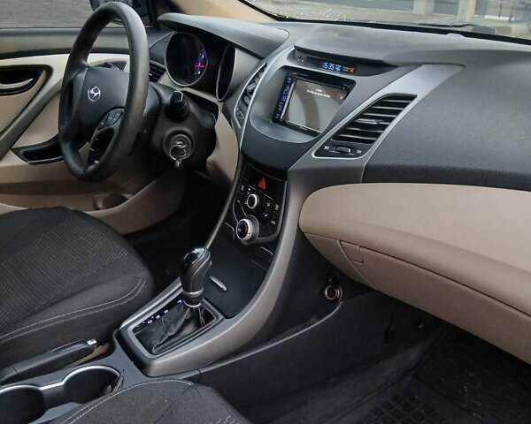 Черный Хендай Элантра, объемом двигателя 1.8 л и пробегом 268 тыс. км за 8500 $, фото 8 на Automoto.ua