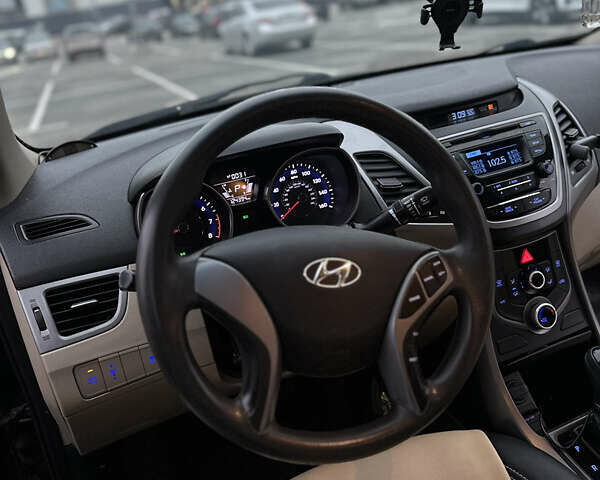 Черный Хендай Элантра, объемом двигателя 1.8 л и пробегом 200 тыс. км за 9500 $, фото 68 на Automoto.ua