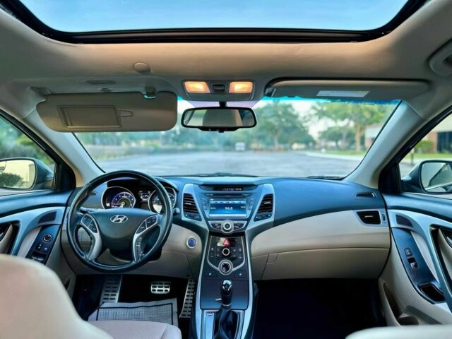 Чорний Хендай Елантра, об'ємом двигуна 2 л та пробігом 79 тис. км за 1800 $, фото 12 на Automoto.ua