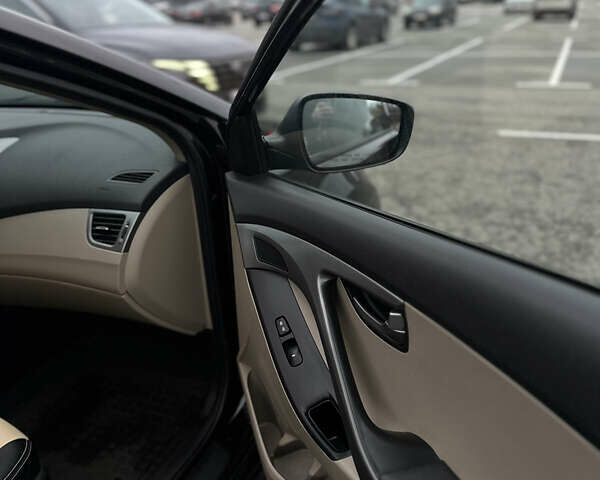 Черный Хендай Элантра, объемом двигателя 1.8 л и пробегом 200 тыс. км за 9500 $, фото 79 на Automoto.ua