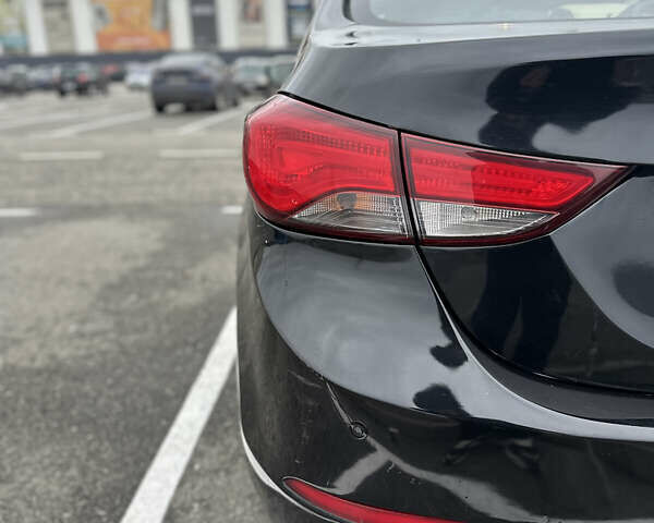 Черный Хендай Элантра, объемом двигателя 1.8 л и пробегом 200 тыс. км за 9500 $, фото 37 на Automoto.ua