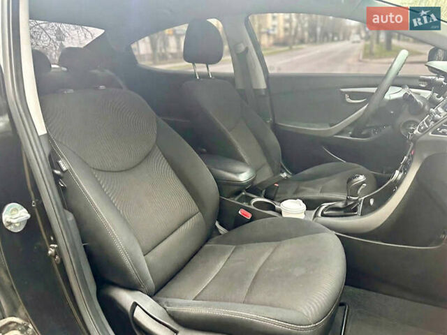 Черный Хендай Элантра, объемом двигателя 1.8 л и пробегом 160 тыс. км за 7555 $, фото 10 на Automoto.ua