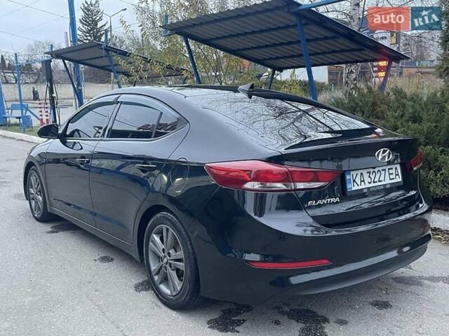 Черный Хендай Элантра, объемом двигателя 2 л и пробегом 232 тыс. км за 9200 $, фото 15 на Automoto.ua