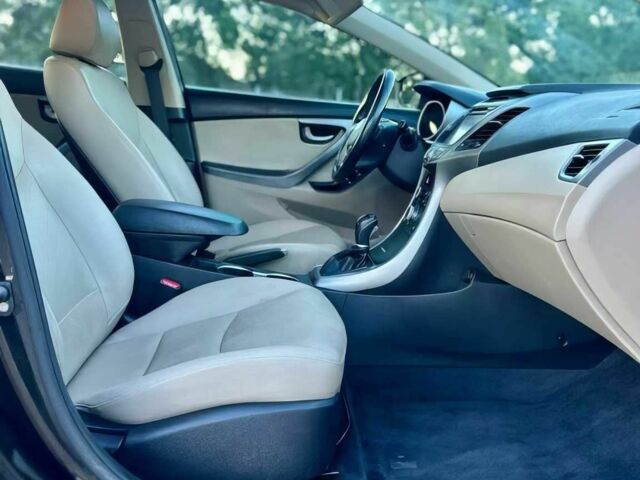 Чорний Хендай Елантра, об'ємом двигуна 2 л та пробігом 79 тис. км за 1800 $, фото 8 на Automoto.ua