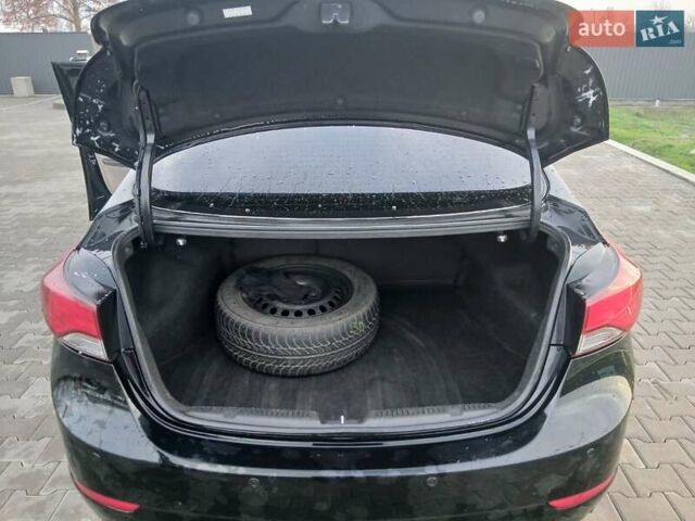 Черный Хендай Элантра, объемом двигателя 1.8 л и пробегом 268 тыс. км за 8500 $, фото 13 на Automoto.ua