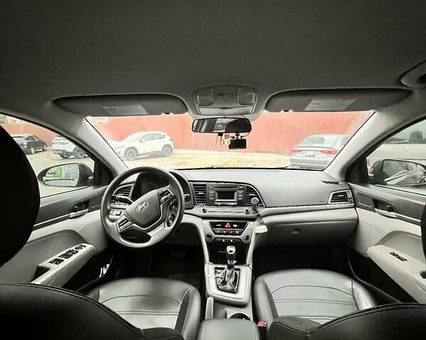 Хендай Элантра 2016 в Киеве на Automoto.ua Черный Хендай Элантра, объемом двигателя 2 л и пробегом 202 тыс. км за 9600 $, фото 6 на Automoto.ua