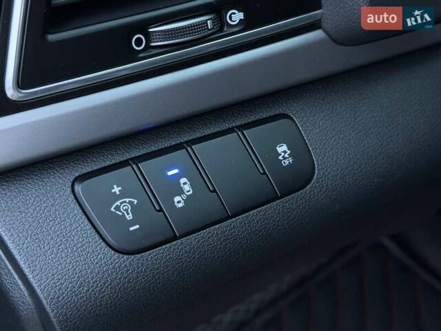 Хендай Элантра 2016 в Харькове на Automoto.ua Черный Хендай Элантра, объемом двигателя 2 л и пробегом 151 тыс. км за 12800 $, фото 19 на Automoto.ua