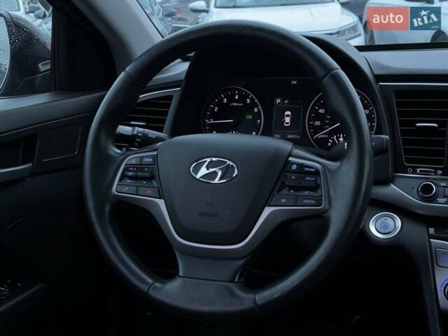 Хендай Элантра 2016 в Харькове на Automoto.ua Черный Хендай Элантра, объемом двигателя 2 л и пробегом 151 тыс. км за 12800 $, фото 34 на Automoto.ua