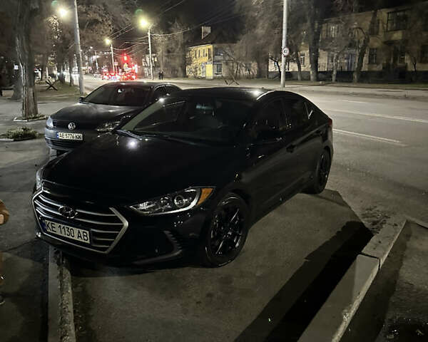 Черный Хендай Элантра, объемом двигателя 2 л и пробегом 160 тыс. км за 13500 $, фото 5 на Automoto.ua