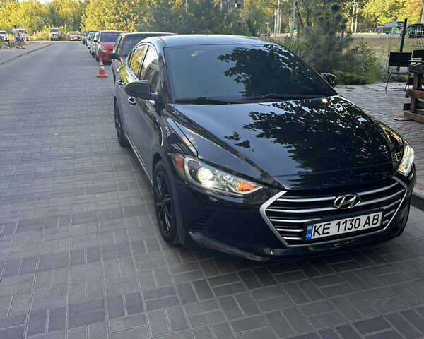 Черный Хендай Элантра, объемом двигателя 2 л и пробегом 160 тыс. км за 13500 $, фото 1 на Automoto.ua