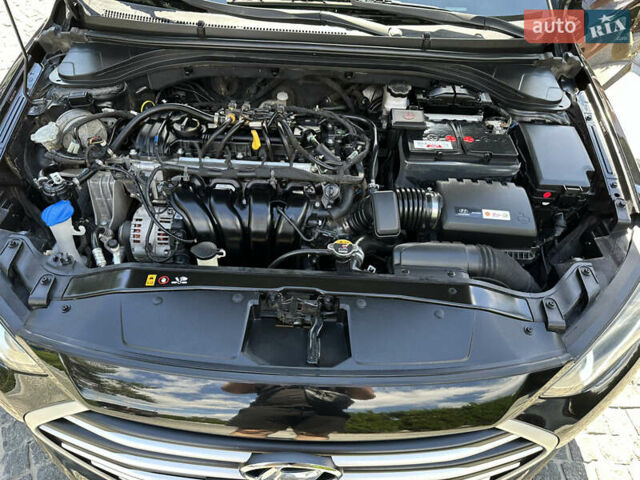 Черный Хендай Элантра, объемом двигателя 2 л и пробегом 160 тыс. км за 13500 $, фото 17 на Automoto.ua