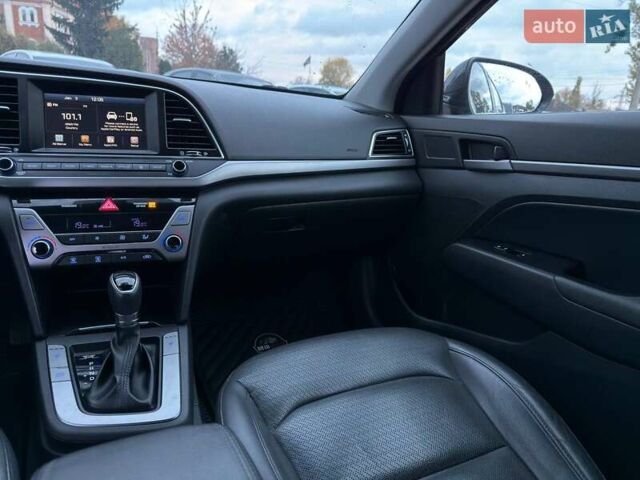 Хендай Элантра 2016 в Харькове на Automoto.ua Черный Хендай Элантра, объемом двигателя 2 л и пробегом 151 тыс. км за 12800 $, фото 30 на Automoto.ua