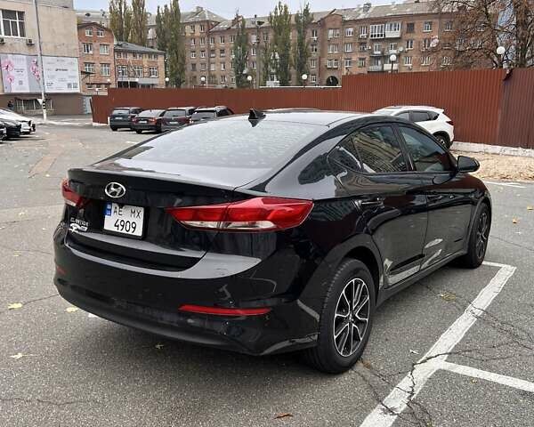 Хендай Элантра 2016 в Киеве на Automoto.ua Черный Хендай Элантра, объемом двигателя 2 л и пробегом 202 тыс. км за 9600 $, фото 1 на Automoto.ua