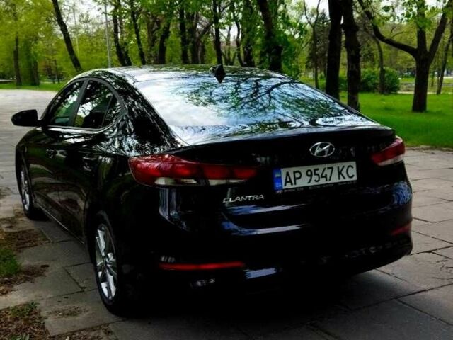 Черный Хендай Элантра, объемом двигателя 2 л и пробегом 110 тыс. км за 10700 $, фото 2 на Automoto.ua