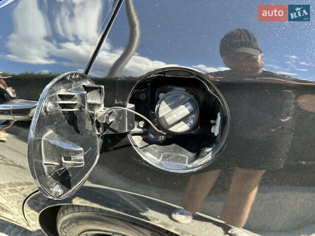 Черный Хендай Элантра, объемом двигателя 2 л и пробегом 160 тыс. км за 13500 $, фото 6 на Automoto.ua