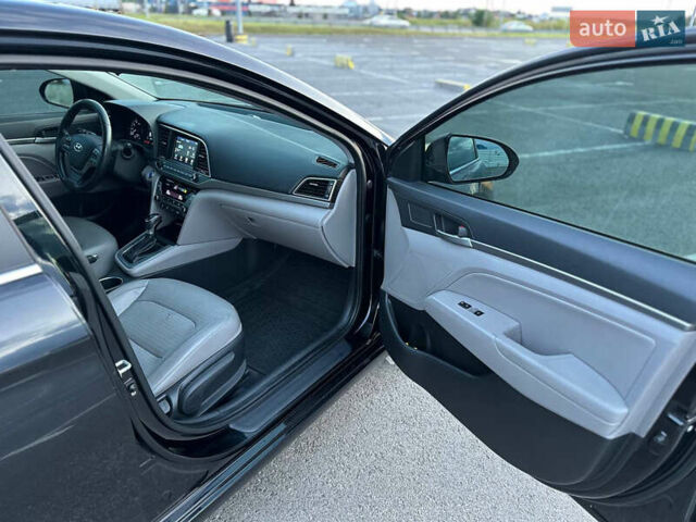 Черный Хендай Элантра, объемом двигателя 2 л и пробегом 130 тыс. км за 12000 $, фото 19 на Automoto.ua