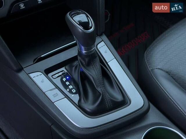 Хендай Элантра 2016 в Харькове на Automoto.ua Черный Хендай Элантра, объемом двигателя 2 л и пробегом 151 тыс. км за 12800 $, фото 23 на Automoto.ua