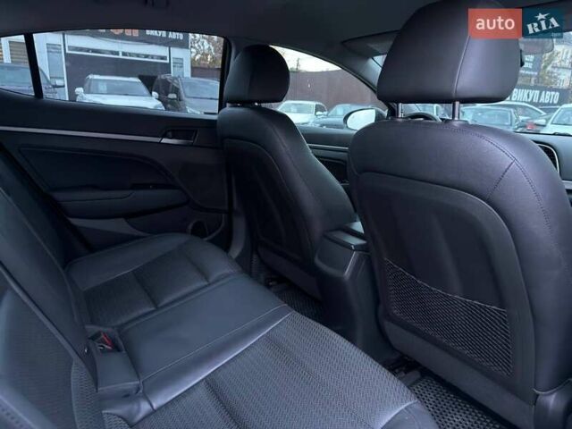 Хендай Элантра 2016 в Харькове на Automoto.ua Черный Хендай Элантра, объемом двигателя 2 л и пробегом 151 тыс. км за 12800 $, фото 38 на Automoto.ua