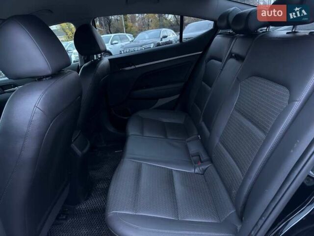 Хендай Элантра 2016 в Харькове на Automoto.ua Черный Хендай Элантра, объемом двигателя 2 л и пробегом 151 тыс. км за 12800 $, фото 26 на Automoto.ua