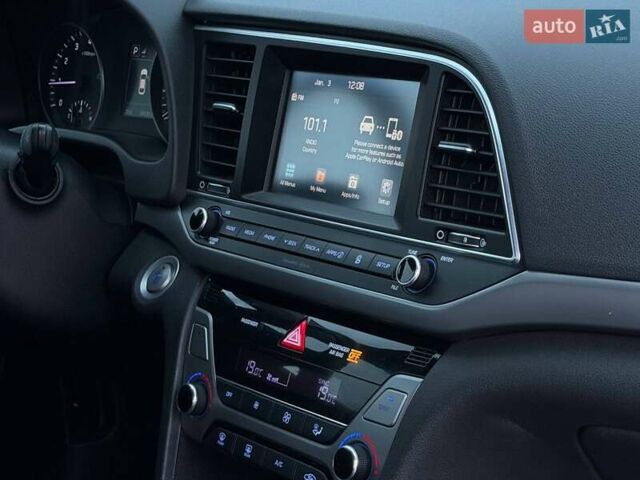 Хендай Элантра 2016 в Харькове на Automoto.ua Черный Хендай Элантра, объемом двигателя 2 л и пробегом 151 тыс. км за 12800 $, фото 44 на Automoto.ua