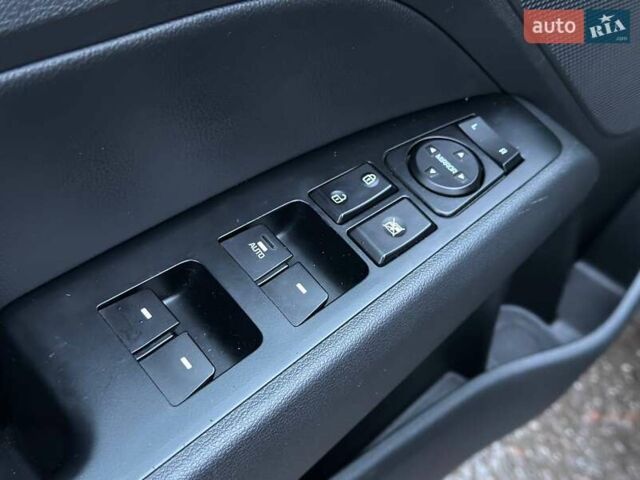 Хендай Элантра 2016 в Харькове на Automoto.ua Черный Хендай Элантра, объемом двигателя 2 л и пробегом 151 тыс. км за 12800 $, фото 18 на Automoto.ua