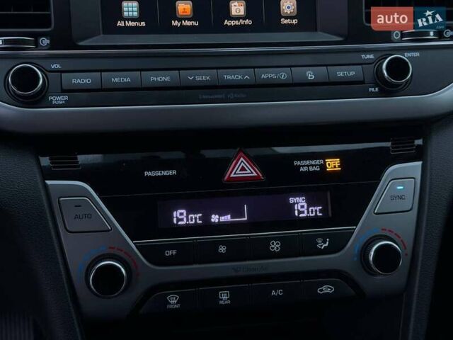 Хендай Элантра 2016 в Харькове на Automoto.ua Черный Хендай Элантра, объемом двигателя 2 л и пробегом 151 тыс. км за 12800 $, фото 24 на Automoto.ua