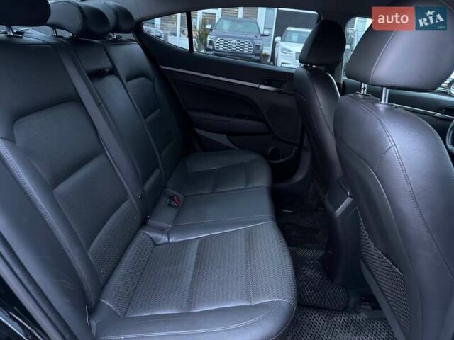 Хендай Элантра 2016 в Харькове на Automoto.ua Черный Хендай Элантра, объемом двигателя 2 л и пробегом 151 тыс. км за 12800 $, фото 37 на Automoto.ua