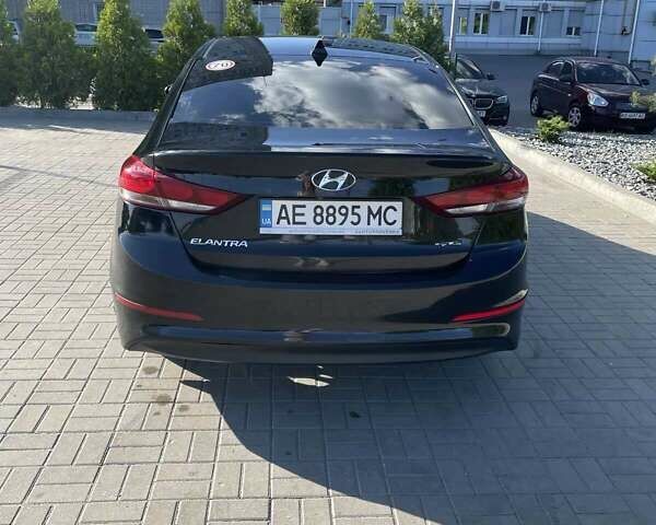 Хендай Элантра 2016 в Днепре (Днепропетровске) на Automoto.ua Черный Хендай Элантра, объемом двигателя 2 л и пробегом 228 тыс. км за 9800 $, фото 2 на Automoto.ua