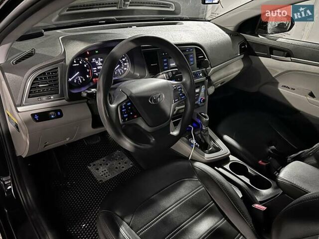 Хендай Элантра 2016 в Киеве на Automoto.ua Черный Хендай Элантра, объемом двигателя 2 л и пробегом 202 тыс. км за 9600 $, фото 16 на Automoto.ua