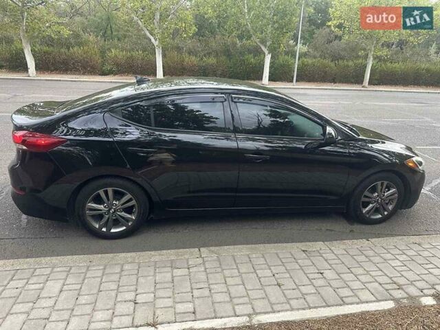 Черный Хендай Элантра, объемом двигателя 2 л и пробегом 169 тыс. км за 11500 $, фото 1 на Automoto.ua
